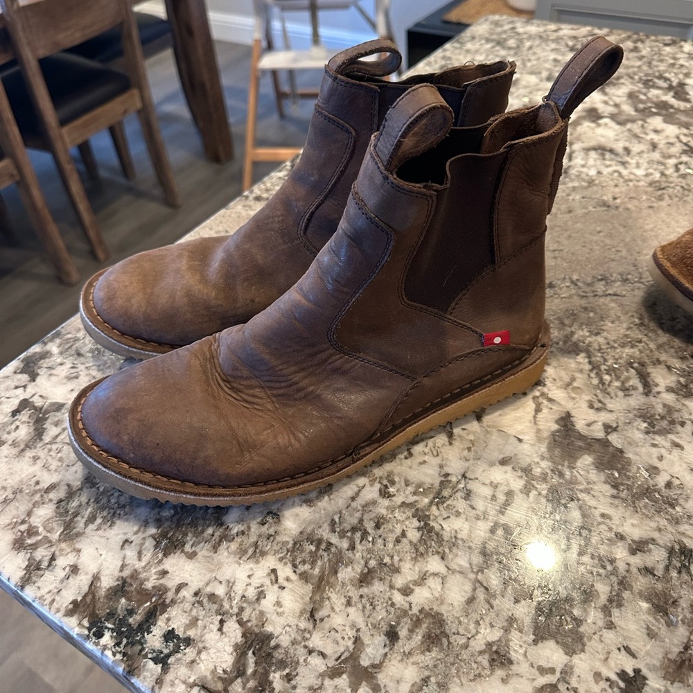 Brown Chelsea Ankle Boots with Elastic Panels